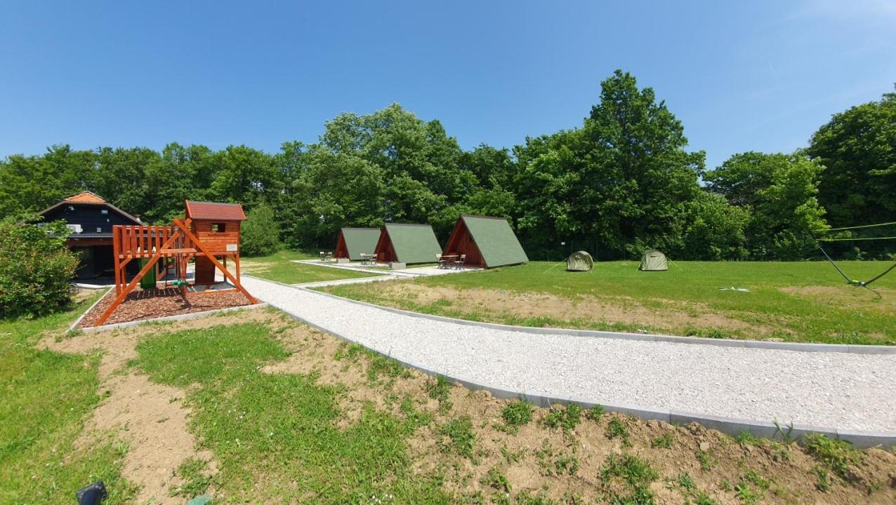Kamp Restavracija Gladiator Hotel Zetale Eksteriør billede